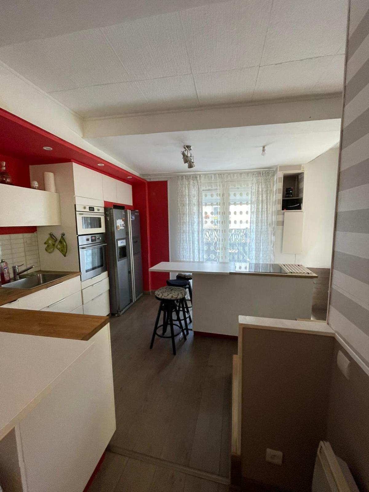 Spacious Town House With Balcony モンタニャック エクステリア 写真